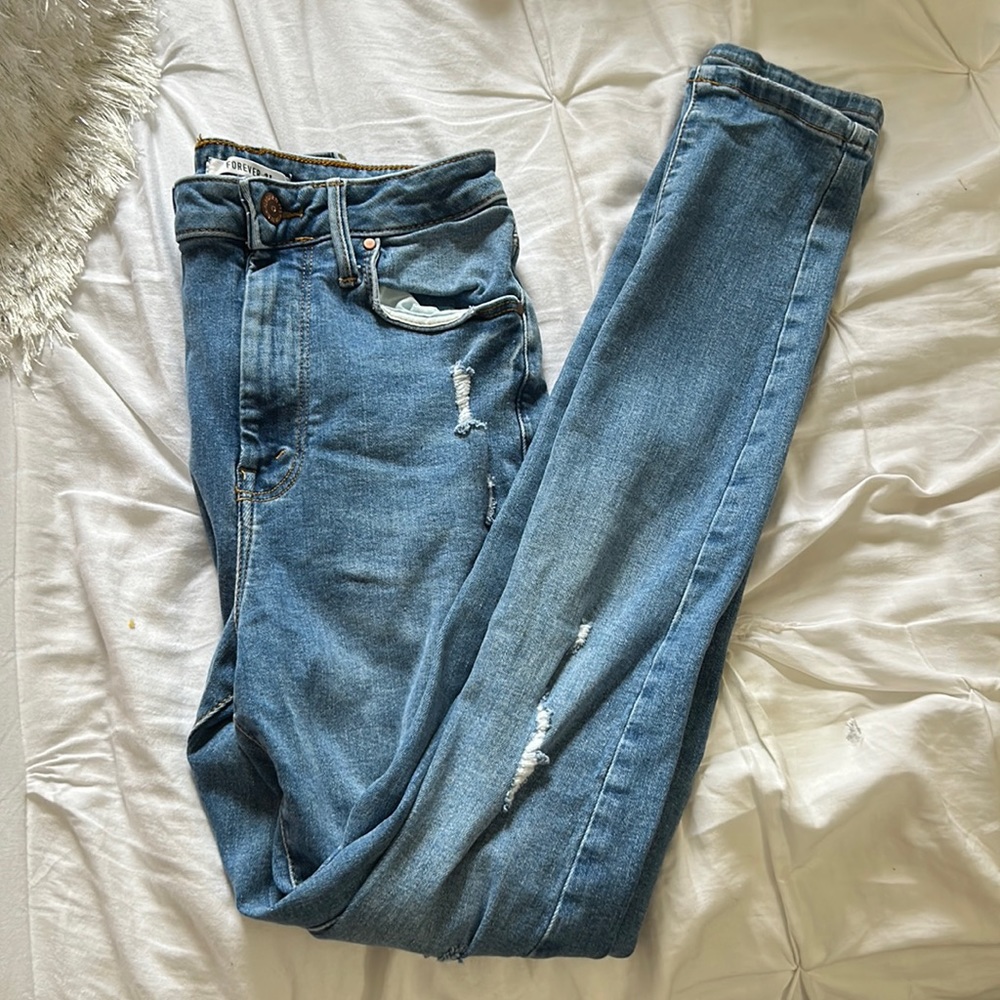 Forever 21 High rise blue jeans